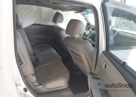 2011 Honda Pilot Touring z USA, uszkodzony, nr VIN 5FNYF3H93BB055942